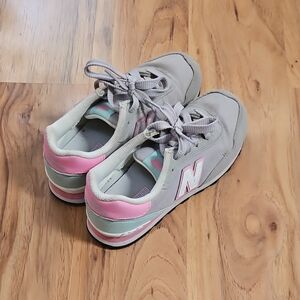 New Balance Sneakers - Gray and Pink